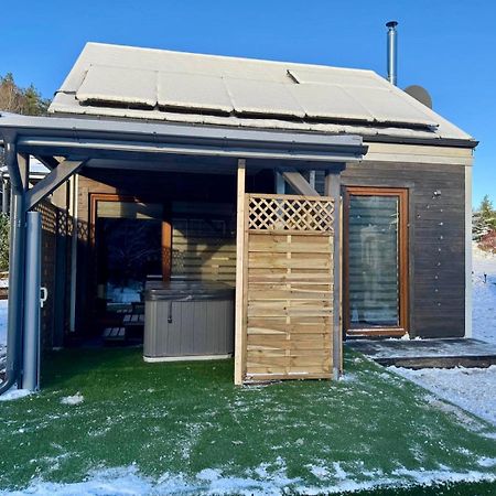 Osada Skoczkowo Komfortowe Domki Z Jacuzzi Nad Jeziorem- Sauna- Balia- Prywatny Staw Wedkarski Podiazy Esterno foto