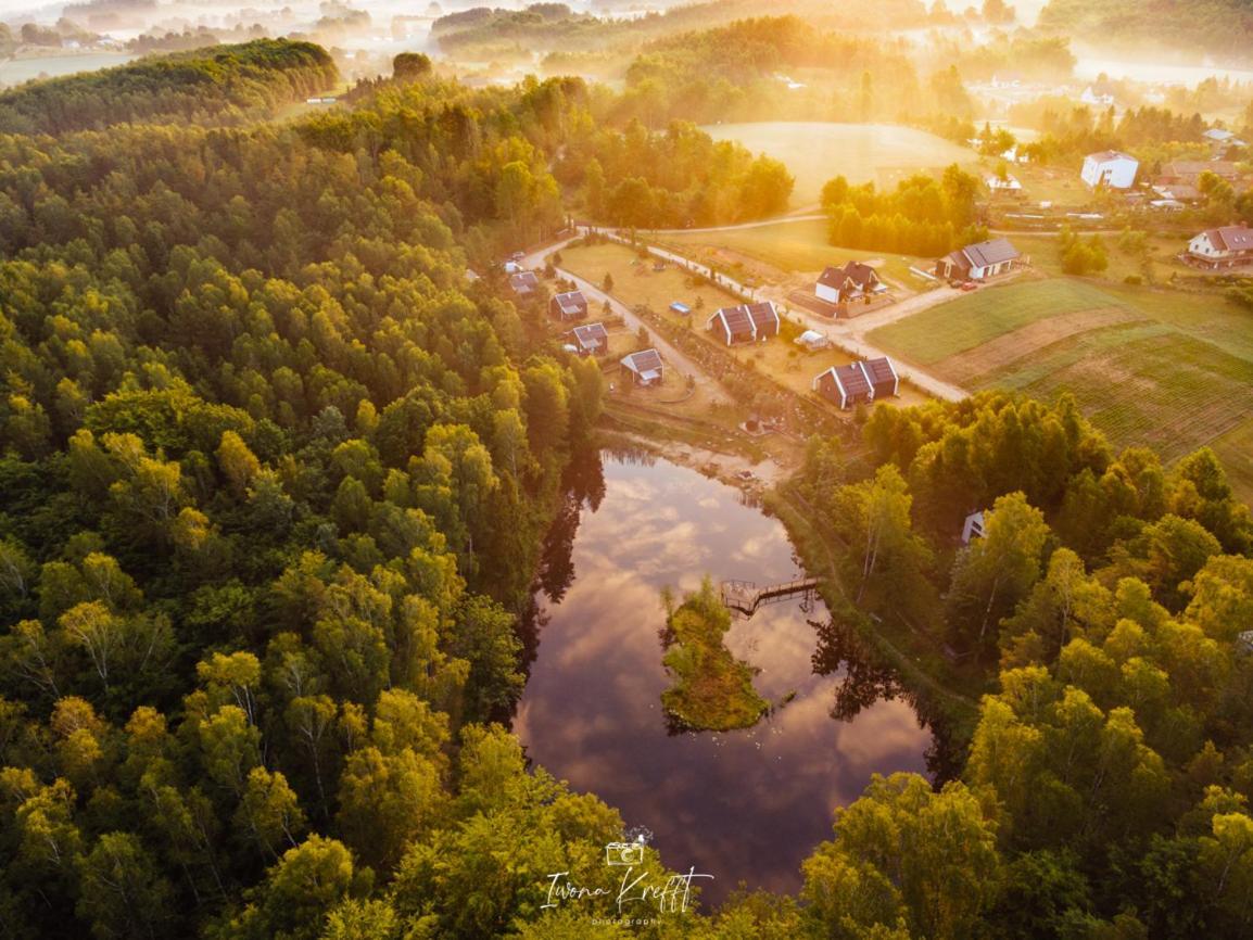 Osada Skoczkowo Komfortowe Domki Z Jacuzzi Nad Jeziorem- Sauna- Balia- Prywatny Staw Wedkarski Podiazy Esterno foto