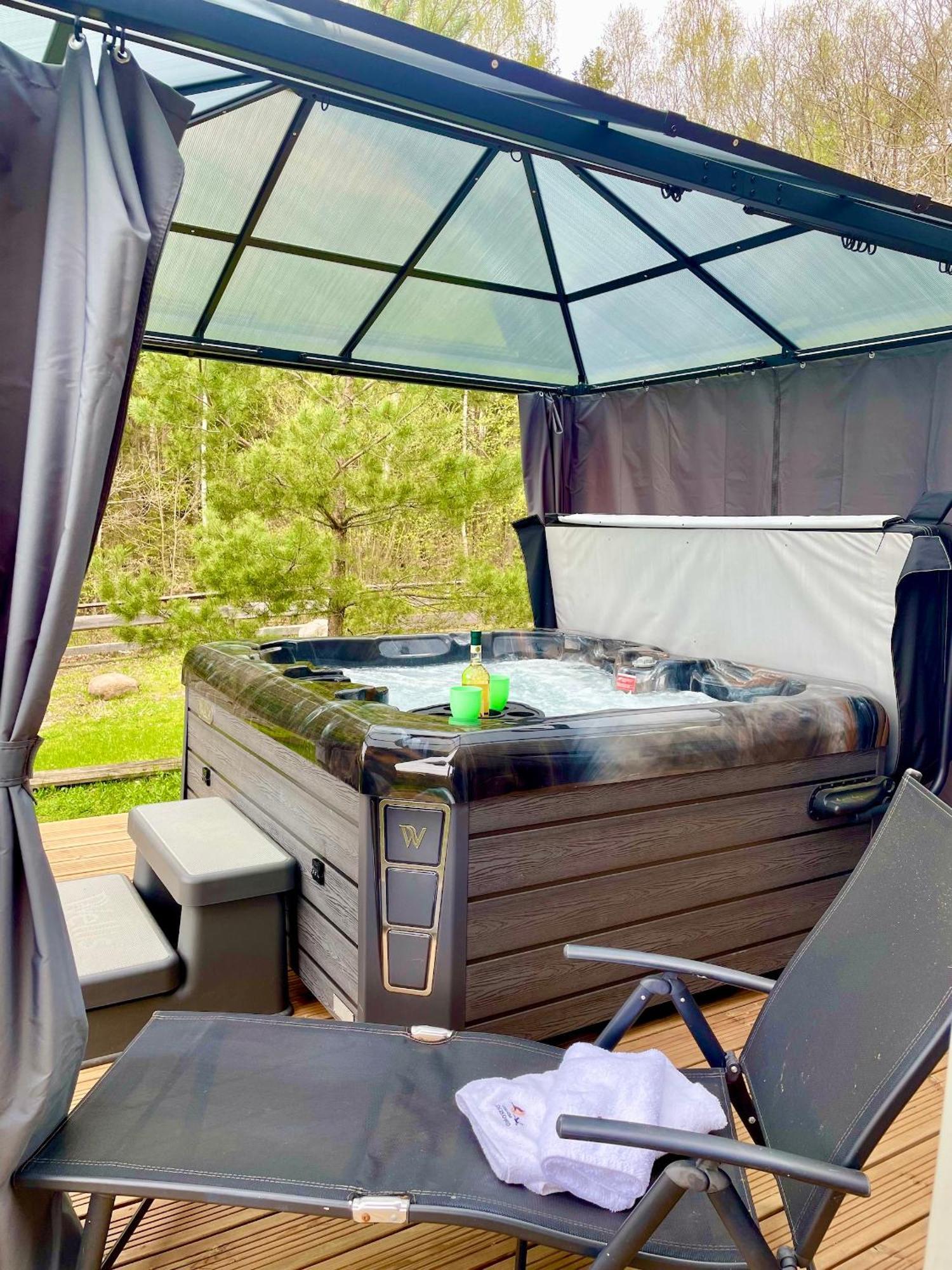Osada Skoczkowo Komfortowe Domki Z Jacuzzi Nad Jeziorem- Sauna- Balia- Prywatny Staw Wedkarski Podiazy Esterno foto